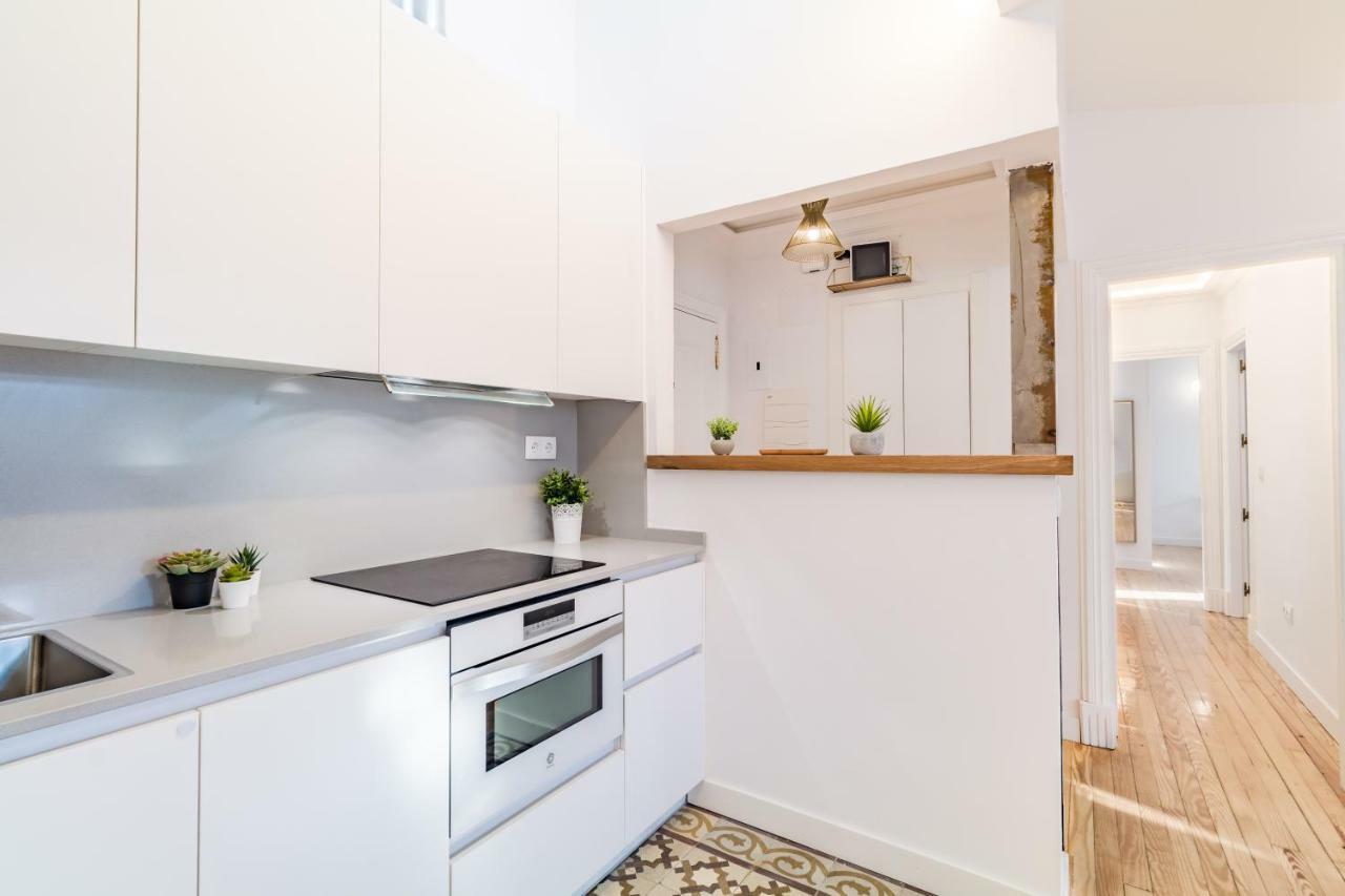 Puerta Del Sol VI Appartement Madrid Buitenkant foto