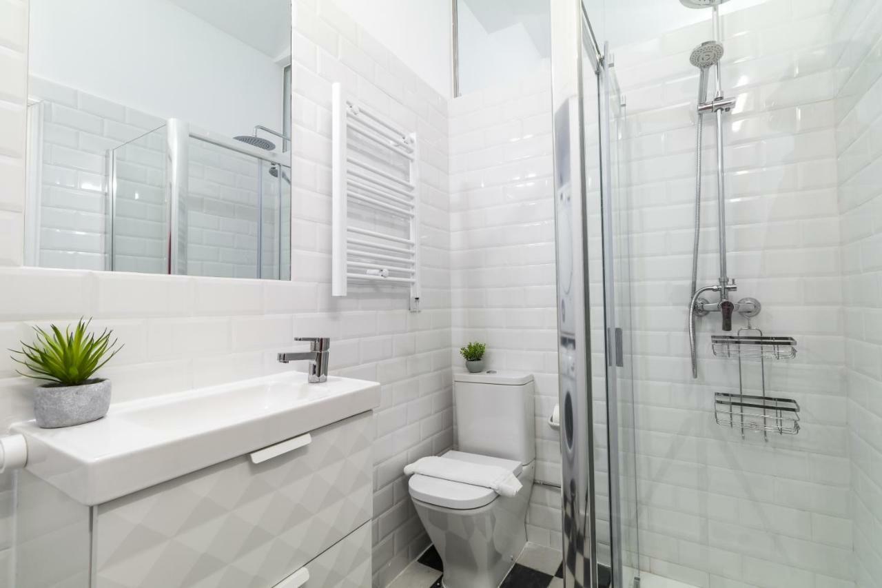 Puerta Del Sol VI Appartement Madrid Buitenkant foto